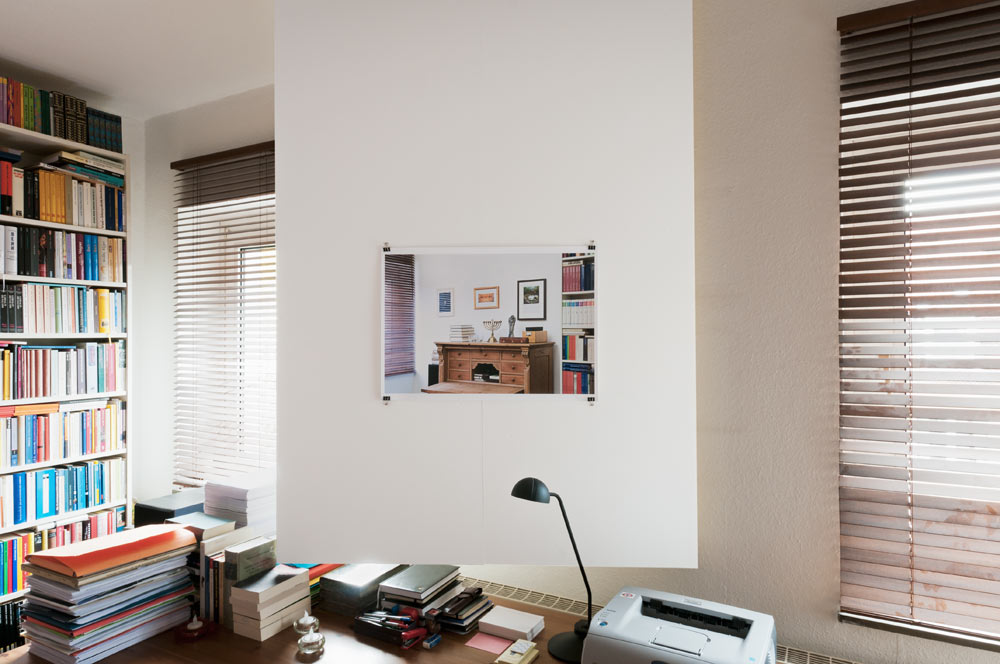 private haengung installation view 2